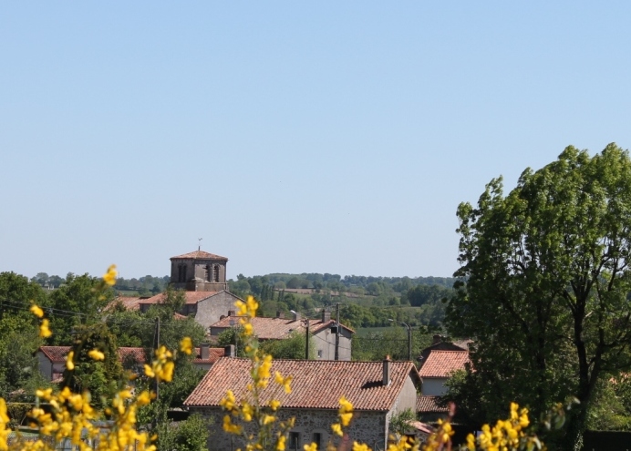 Azay-sur-Thouet - La Trébesse - Agrandir l'image (fenêtre modale)