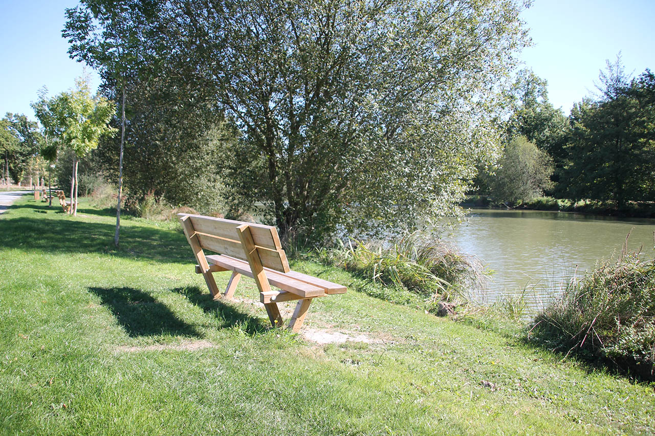 Plan d'eau - Agrandir l'image (fenêtre modale)