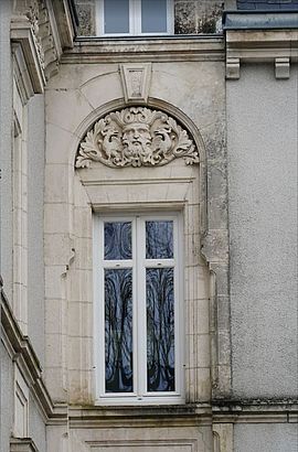 Maison avenue la gare à Parthenay - Agrandir l'image (fenêtre modale)